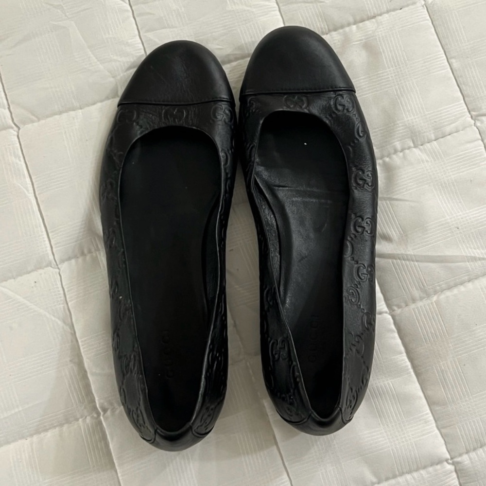 Authentic Guicci women flat shoes